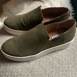 Steve Madden platform sneakers Zayna Olive in 8.5